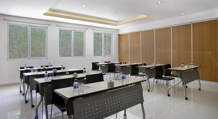 Amaris Hotel צ'ירבון מראה חיצוני תמונה